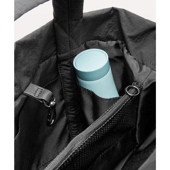 Lululemon On My Level Bag *19L Black Gym Workout Yoga Tote A42 - Picture 4 of 14